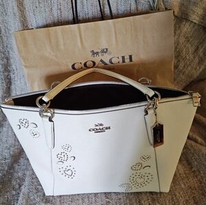 MARKDOWN ON ALL COACH LISTINGS. NO FURTHER MARKDOWNS!!!Chalk Bag